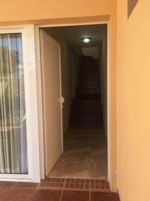 Independiente Estudio En Acogedora Casita De Mai 아데제 외부 사진
